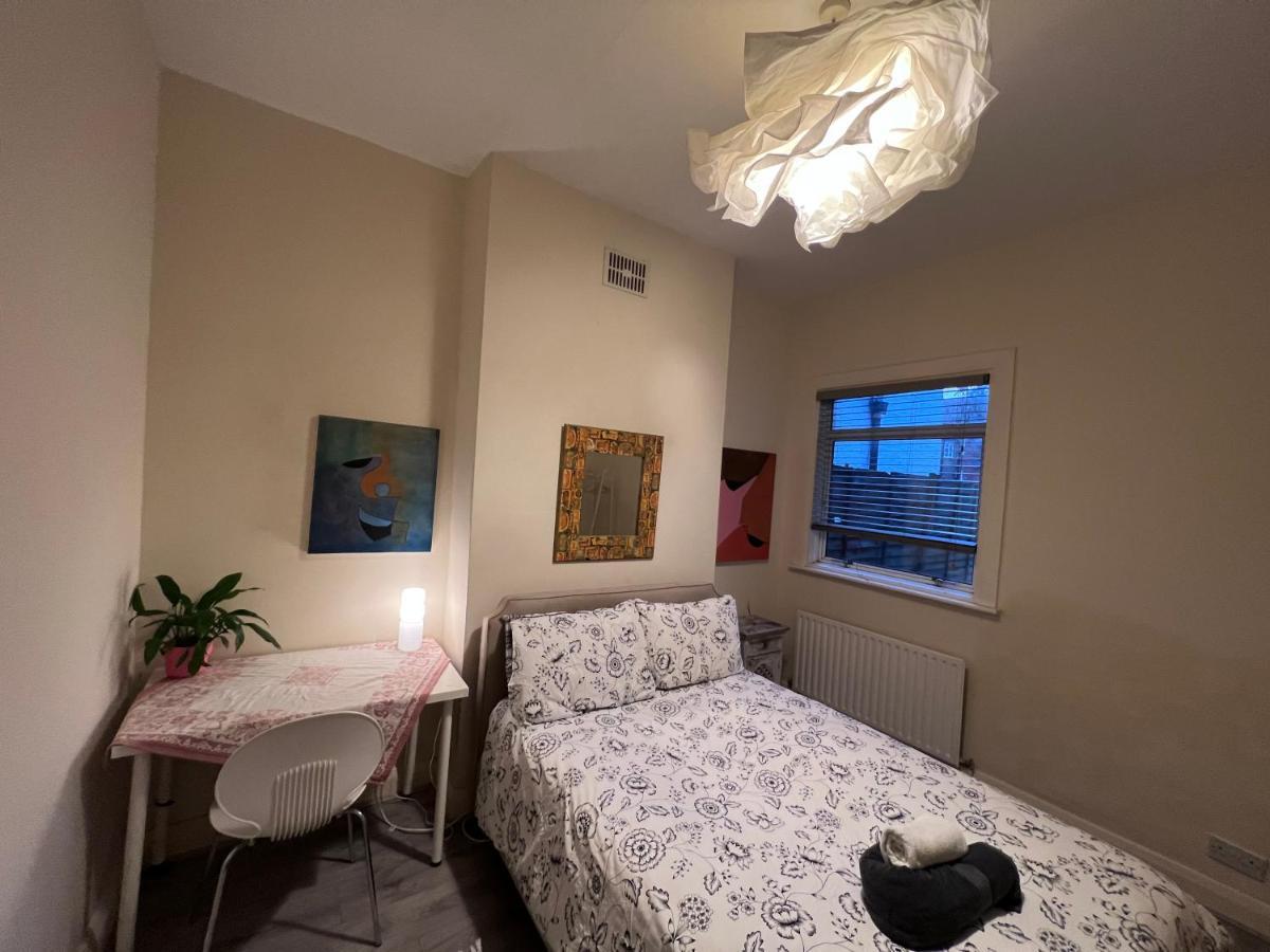 Relaxing&Cozy Room Лондон Экстерьер фото